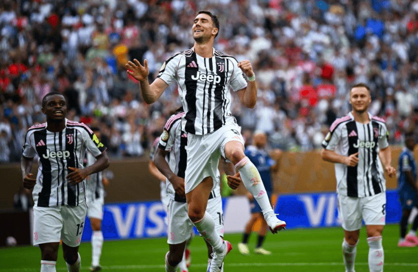 关于尤文图斯门将连扑关键球，稳固球队防线的信息