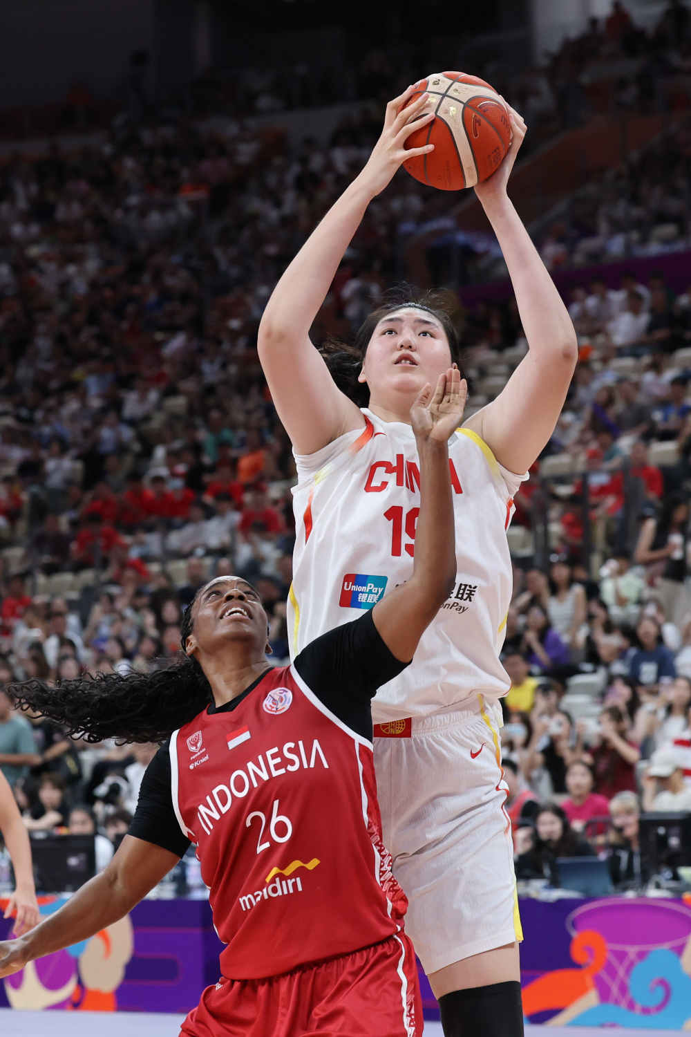 包含东京奥运会篮球比赛备战紧张进行，中国队有望进军奖台的词条