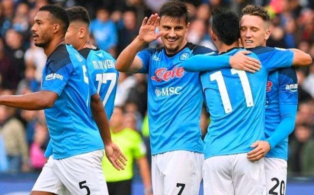 那不勒斯主场大捷，击败桑普多利亚