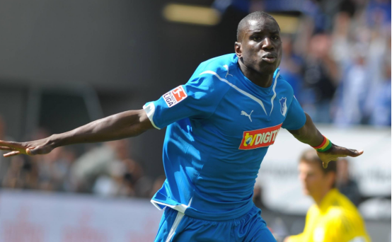 沙尔克04连胜击败霍芬海姆，气势如虹的简单介绍