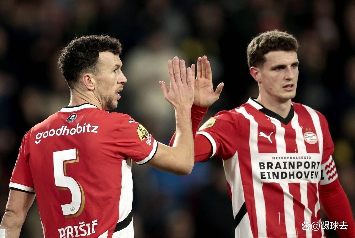 荷甲联赛阿贾克斯队将迎战费耶诺德队