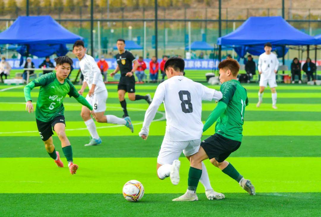 精彩足球赛事为体育界注入活力的简单介绍