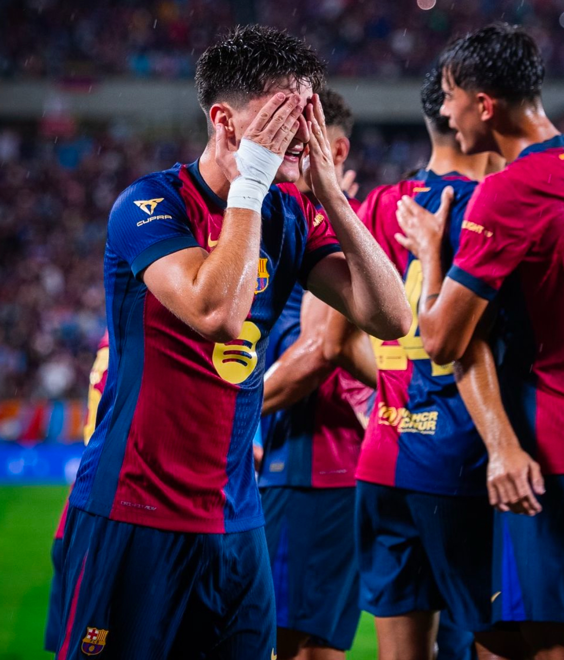 包含克罗托内主场险胜，保级形势不明的词条