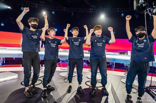 战队与球员合作配合默契，取得一连串胜利的简单介绍