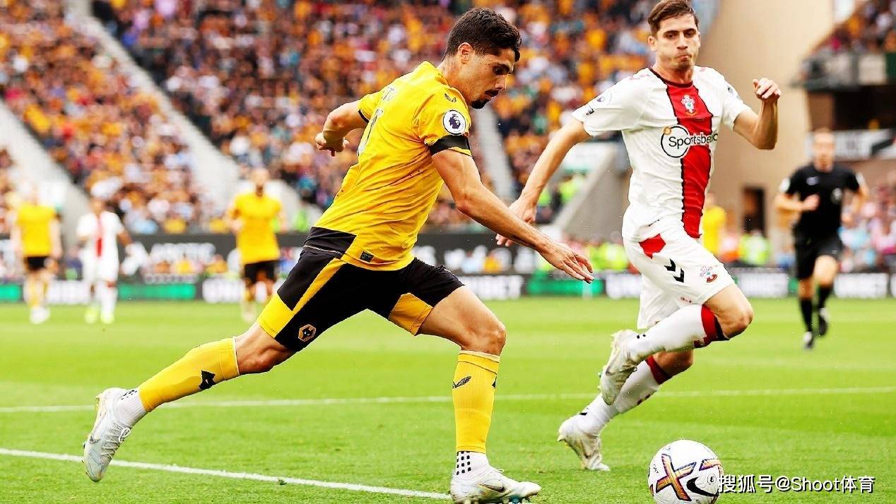 包含狼队主场爆冷不敌维拉，遭遇后阵沉重打击的词条