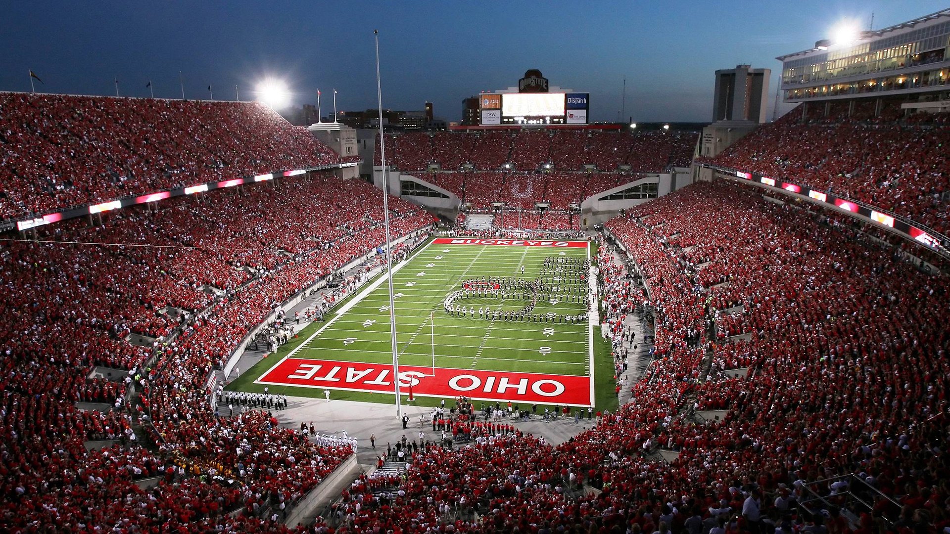 莱万爆发终结克罗地亚，莱比锡红牛见证历史性时刻