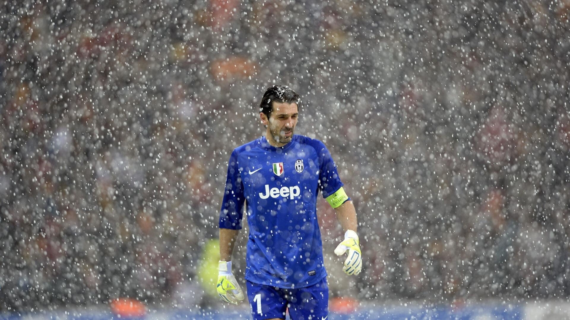 迪亚斯，大场面先生与乌克兰冲垮马里背后的足球哲学