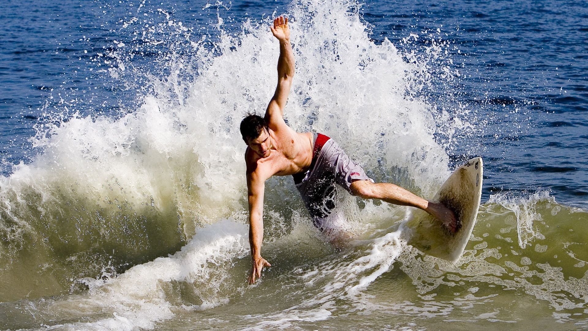 戈贝尔用实力证明自己，辽宁队险胜山西队